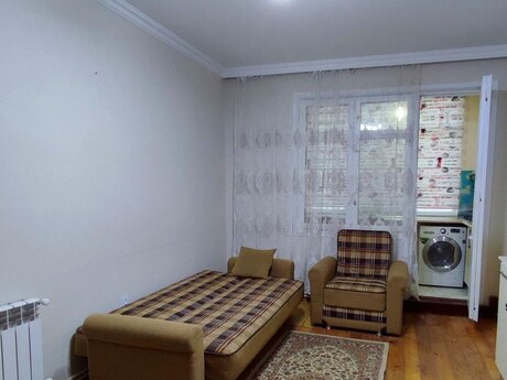 2 otaqlı köhnə tikili - Memar Əcəmi m. - 45 m²