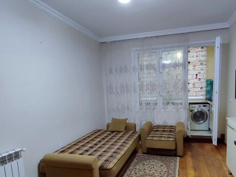 2 otaqlı köhnə tikili - Memar Əcəmi m. - 45 m²