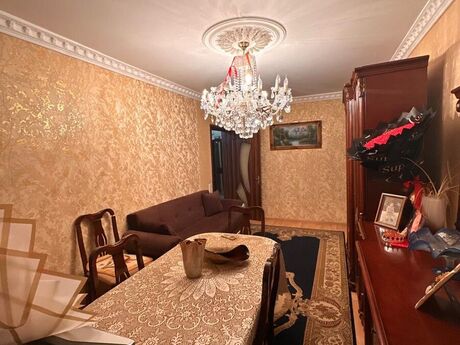 2 otaqlı köhnə tikili - Bakıxanov q. - 60 m²