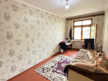 3 otaqlı köhnə tikili - Neftçilər m. - 80 m²
