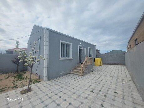 2 otaqlı həyət evi/bağ evi - Hövsan q. - 70 m²