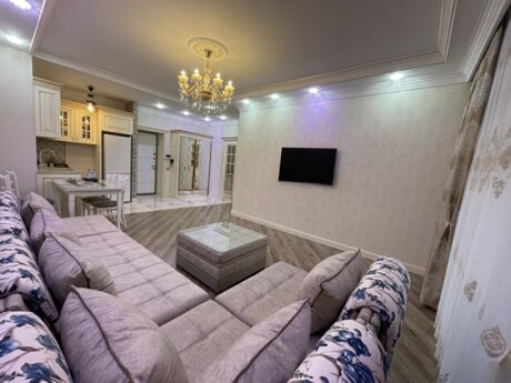 2 otaqlı yeni tikili - 8 Noyabr m. - 70 m²