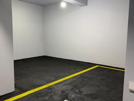 Qaraj - 8 Noyabr m. - 60 m²