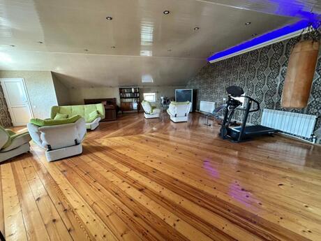 6-комн. дом/дача - пос. Бадамдар - 250 м²