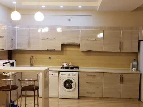 Elan №6051062 - Bakı, Nizami m., 2 otaqlı, 70 m², 6/16 mərtəbə