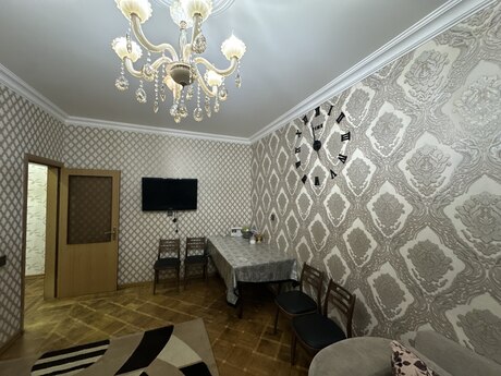 3 otaqlı köhnə tikili - Əhmədli m. - 80 m²
