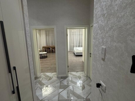 2-room apartment for rent, 72 m², 28 May: 1 200 ₼/mo 2