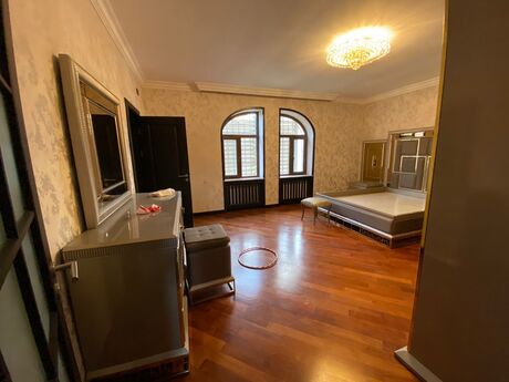 6 otaqlı ofis - Gənclik m. - 300 m²