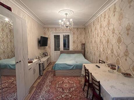2 otaqlı köhnə tikili - İnşaatçılar m. - 45 m²