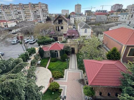 18 otaqlı həyət evi, 1 200 m², Gənclik: 2 700 000 ₼ 4