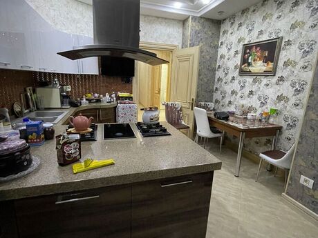 8 otaqlı yeni tikili - İçəri Şəhər m. - 450 m²