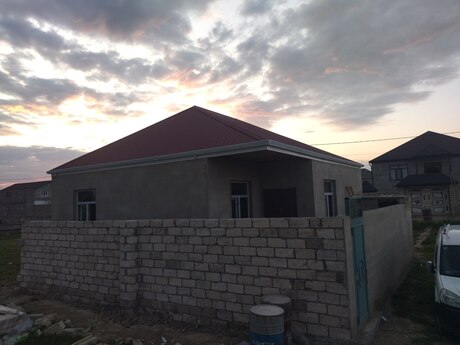 3 otaqlı həyət evi/bağ evi - Buzovna q. - 75 m²
