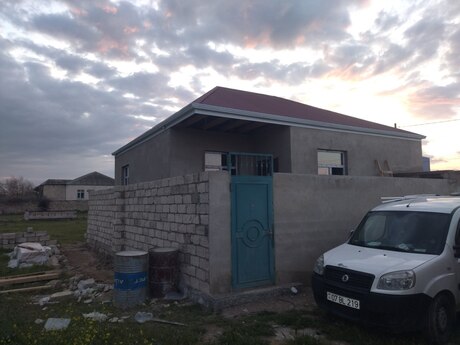 3 otaqlı həyət evi/bağ evi - Buzovna q. - 75 m²