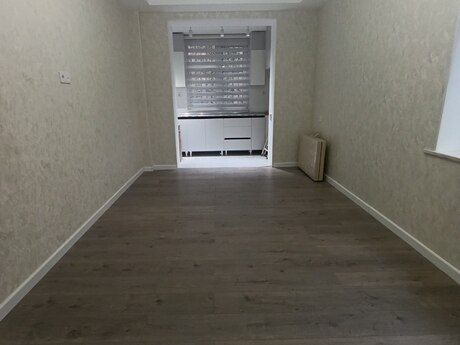 2 otaqlı köhnə tikili - Azadlıq Prospekti m. - 45 m²