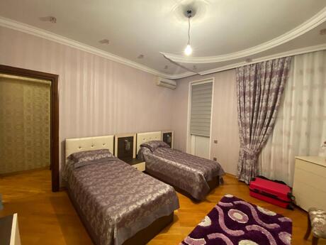 3 otaqlı yeni tikili - 8 Noyabr m. - 140 m²