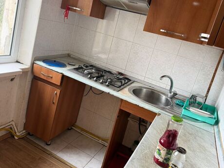 3 otaqlı köhnə tikili - Sumqayıt - 70 m²