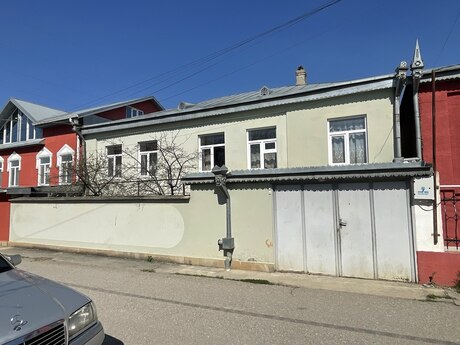 7 otaqlı həyət evi/bağ evi - Quba - 94 m²