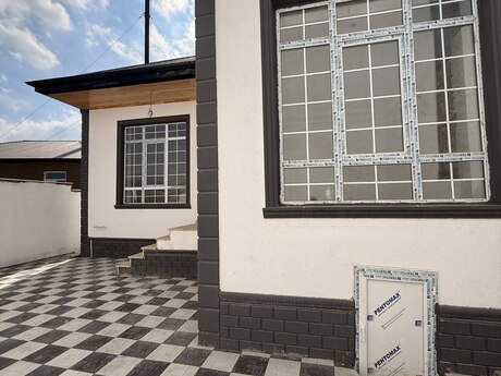 4 otaqlı həyət evi/bağ evi - Binə q. - 105 m²