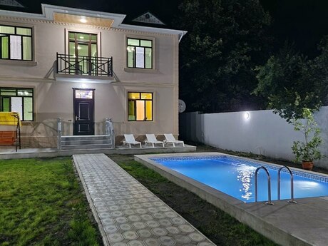 5 otaqlı həyət evi/bağ evi - Qəbələ - 300 m²