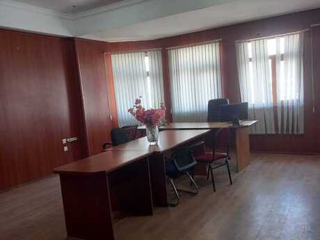 1 otaqlı ofis - Şah İsmayıl Xətai m. - 42 m²