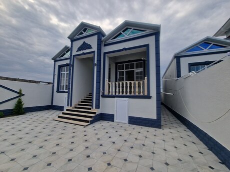 4 otaqlı həyət evi/bağ evi - Savalan q. - 125 m²