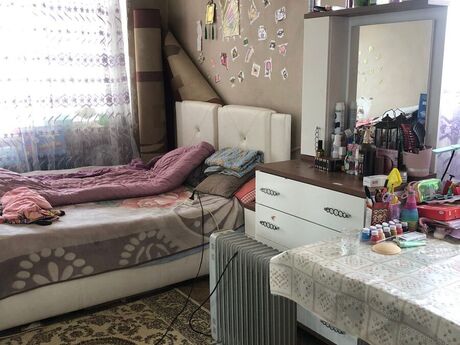 5 otaqlı köhnə tikili - Azadlıq Prospekti m. - 135 m²