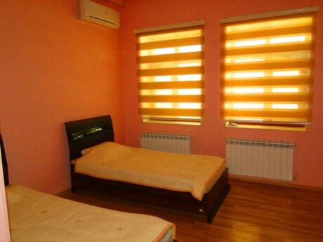 6 otaqlı həyət evi/bağ evi - Fatmayı q. - 400 m²