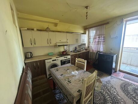 1 otaqlı köhnə tikili - 28 May m. - 30 m²