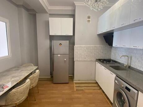 2-комн. новостройка - Насиминский  р. - 65 м²
