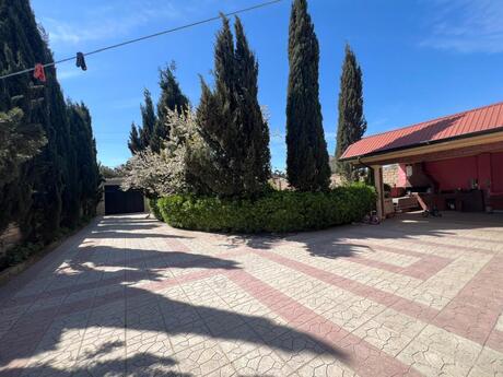 7 otaqlı həyət evi/bağ evi - Zabrat q. - 300 m²