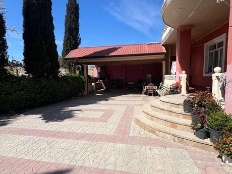 7 otaqlı həyət evi/bağ evi - Zabrat q. - 300 m²