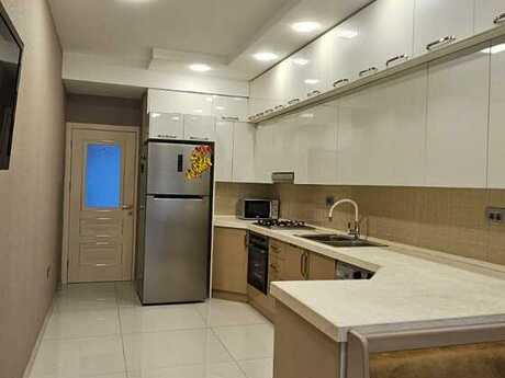 3 otaqlı yeni tikili - Xətai r. - 126 m²