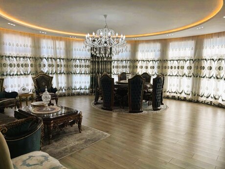 5 otaqlı yeni tikili - Şah İsmayıl Xətai m. - 226 m²