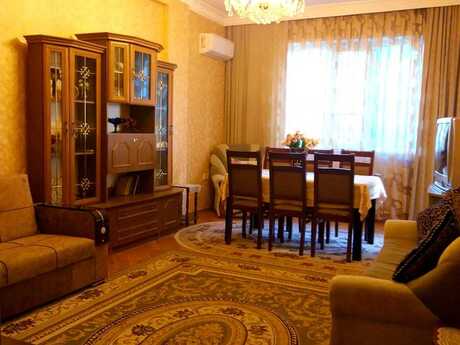 Объявление №6052441 - Баку, м. 8 ноября, 2-комн., 87 м², 3/14 этаж