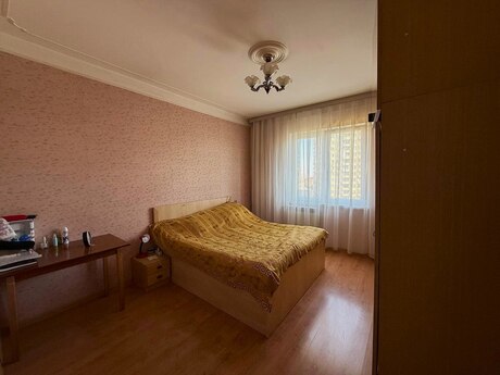 4 otaqlı köhnə tikili - Memar Əcəmi m. - 100 m²