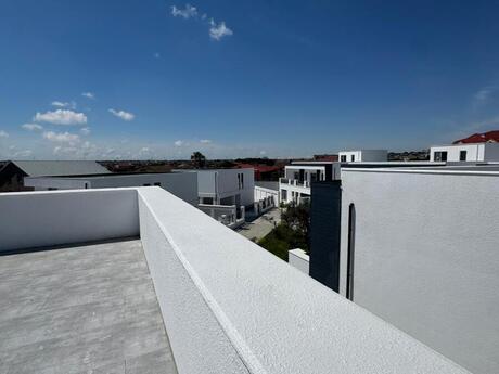 5 otaqlı həyət evi/bağ evi - Buzovna q. - 198.2 m²