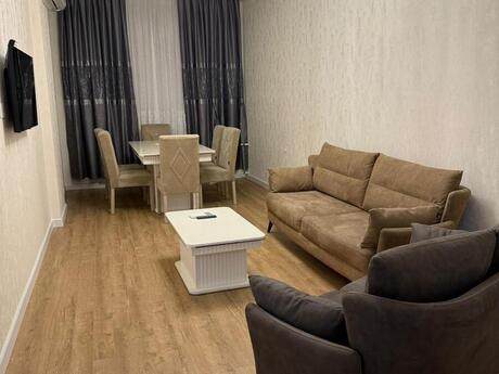 Elan №6052673 - Bakı, Nərimanov r., 2 otaqlı, 70 m², 3/14 mərtəbə