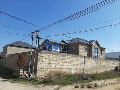 10 otaqlı həyət evi/bağ evi - Məmmədli q. - 436 m²