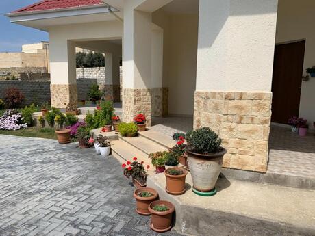 7-комн. дом/дача - пос. Бадамдар - 400 м²