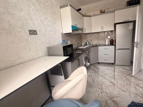 3 otaqlı həyət evi/bağ evi - Suraxanı r. - 100 m²