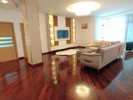 3 otaqlı yeni tikili - 28 May m. - 110 m²