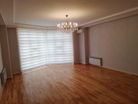 Obyekt - 8 Noyabr m. - 1250 m²