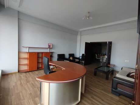 Elan №5945421 - Bakı, Şah İsmayıl Xətai m., 3 otaqlı, 100 m²