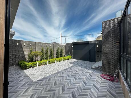4 otaqlı həyət evi/bağ evi - Mərdəkan q. - 180 m²