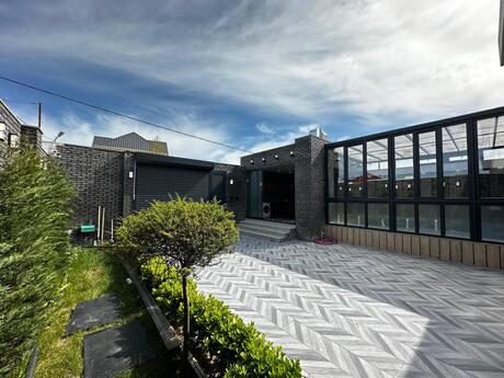 4 otaqlı həyət evi/bağ evi - Mərdəkan q. - 180 m²
