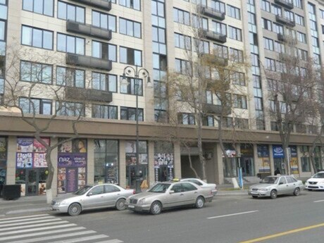 3 otaqlı köhnə tikili - Gənclik m. - 70 m²