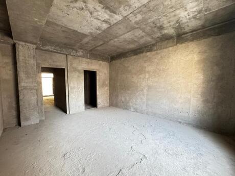 4 otaqlı yeni tikili - Xətai r. - 161 m²