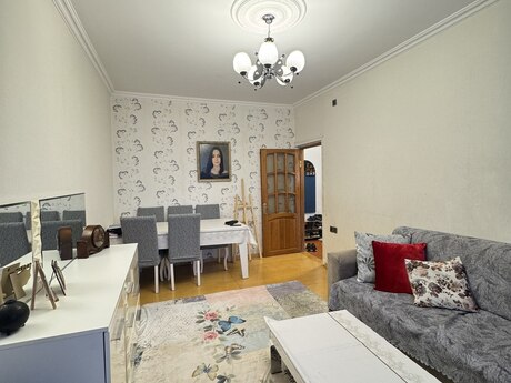 2 otaqlı köhnə tikili - Hövsan q. - 54 m²