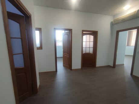 2 otaqlı ofis - Nəriman Nərimanov m. - 220 m²