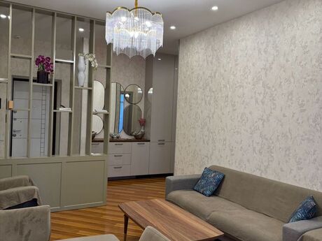 3 otaqlı yeni tikili - 8 Noyabr m. - 98 m²